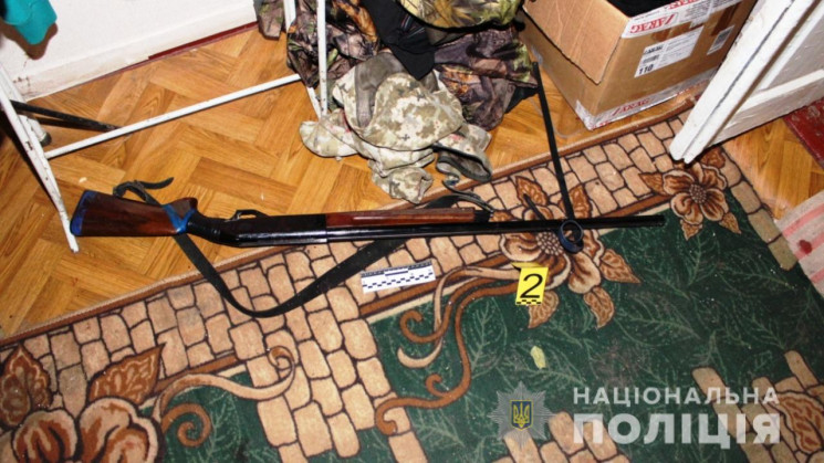 На Одещині чоловік вистрелив з рушниці в…