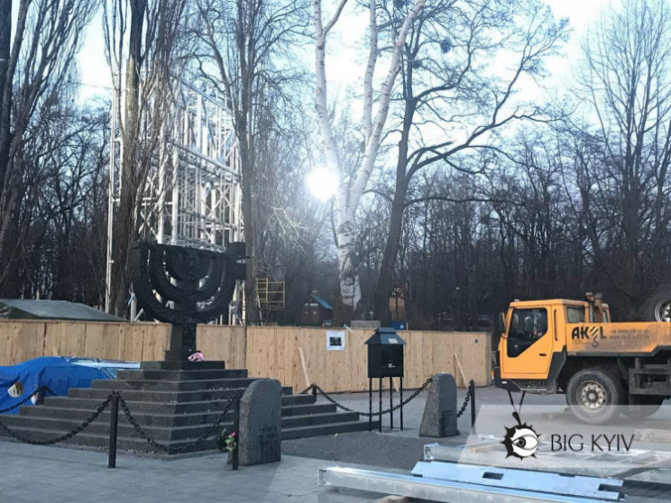 В мережі показали, як будують синагогу-М…