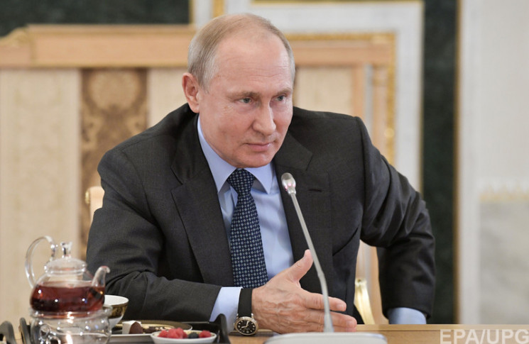 “Держите меня семеро!”: Почему Путин гро…
