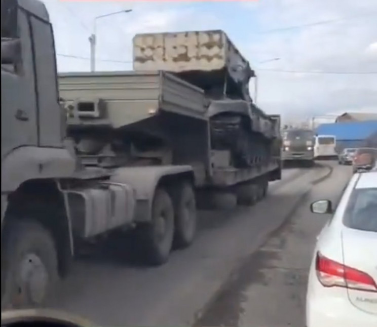 Росія відправляє на Донбас важкі вогнеме…