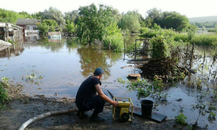 Через рясні дощі на Одещині сталися підт…