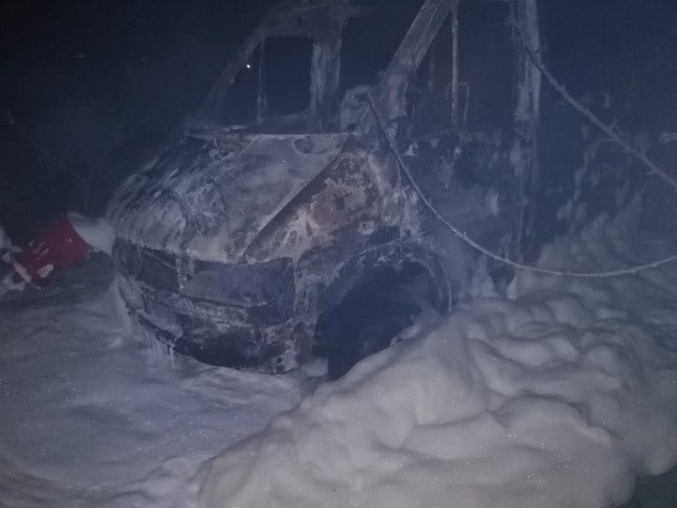 На Миколаївщині спалахнув мікроавтобус…
