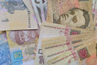 В Україні почав діяти закон про виплати…