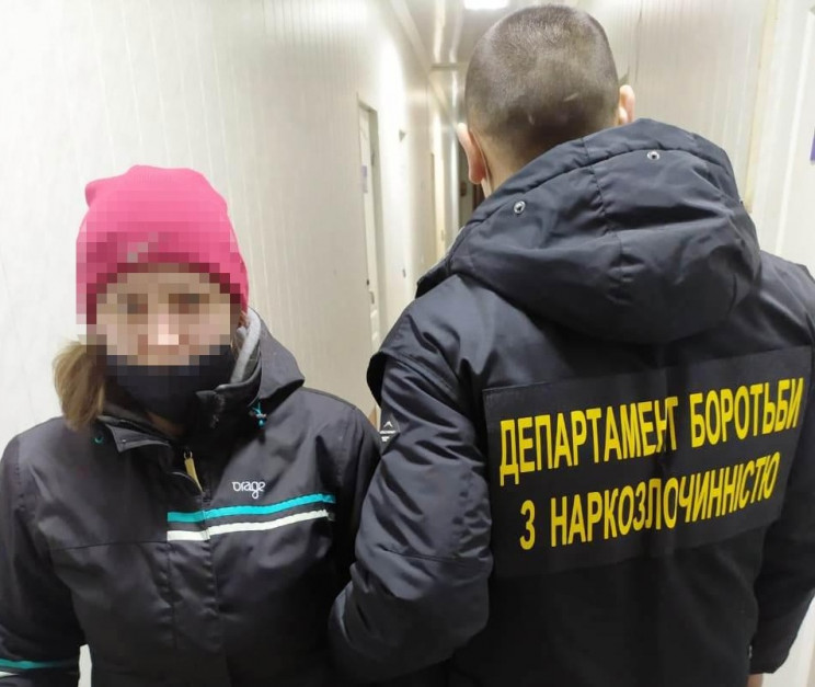 У Вінниці затримали жінку, яка постачала…