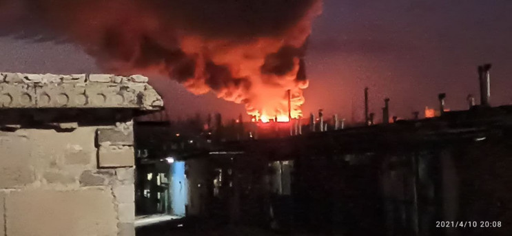 У Донецьку горить військова база "ДНР" (…