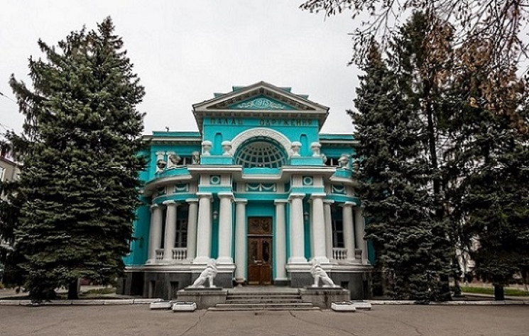 В Харькове реставрируют главный Дворец б…