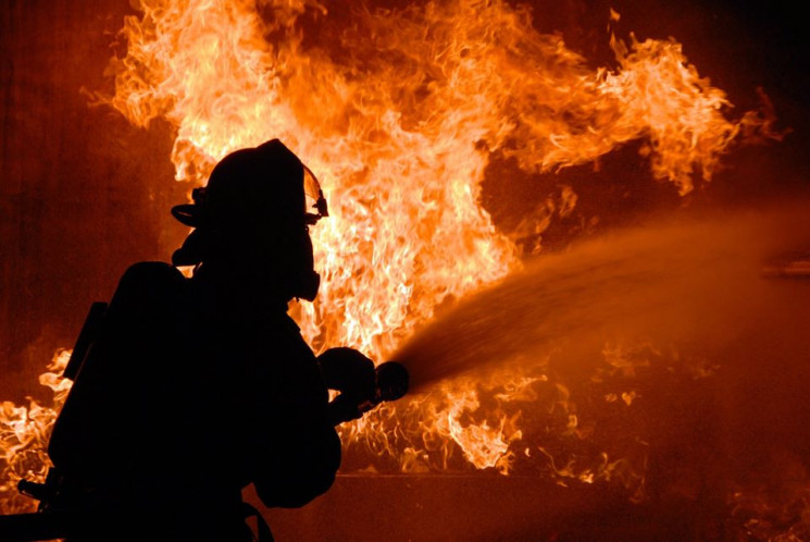 На пожежі в Одесі постраждав літній чоло…