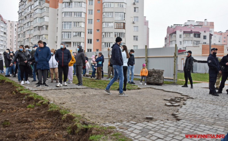 У Вінниці мешканці мікрорайону Поділля п…