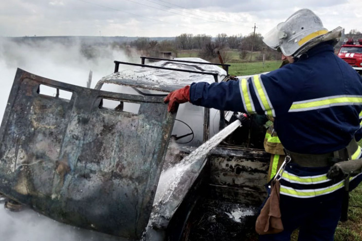 На Дніпропетровщині водій обгорів, намаг…