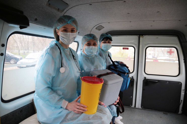 На Луганщині почали щеплення вакциною Co…