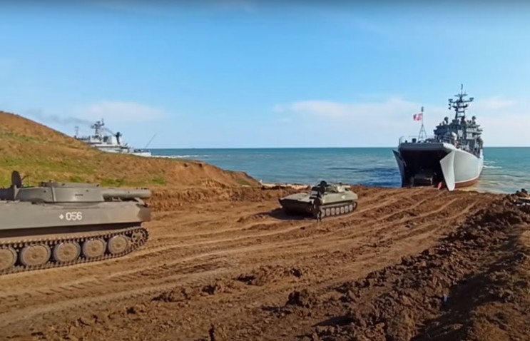 Как российская армия покидает Крым: Фото…