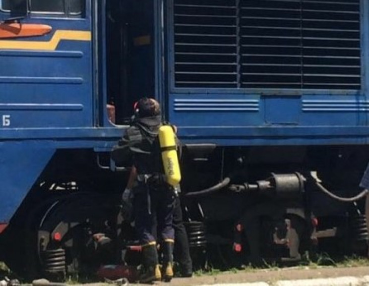 В Тячеве загорелся поезд "Киев - Солотви…