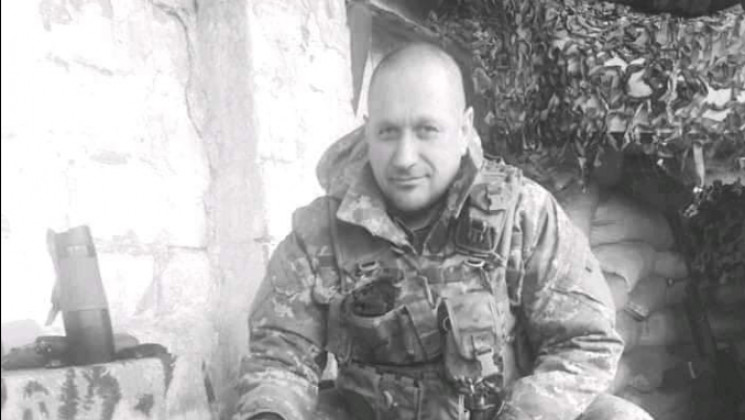 На Донбасі російський снайпер убив бійця…