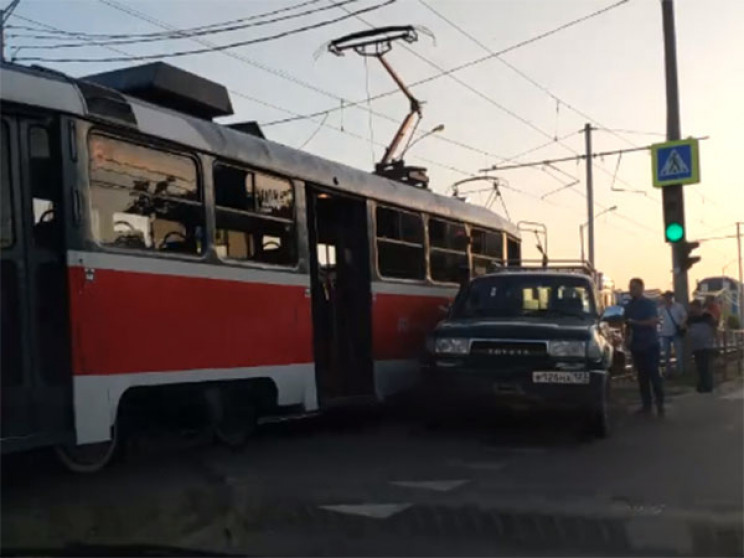 У Краснодарі через ДТП встали трамваї…
