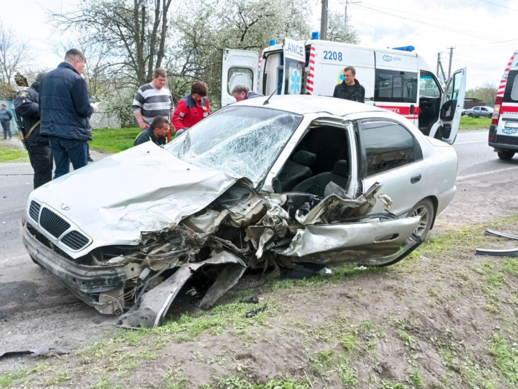 На Харківщині Daewoo з дитиною в салоні…