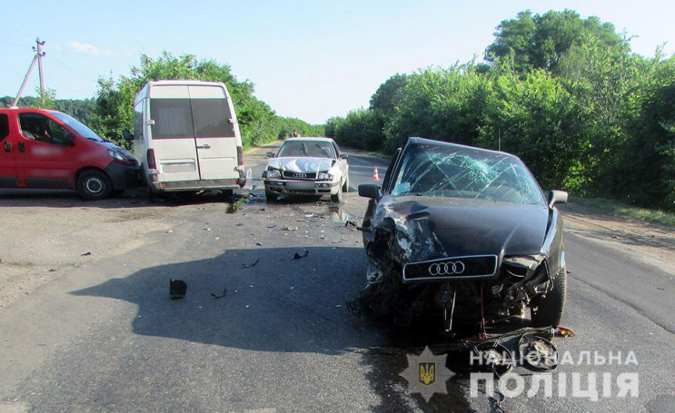 На Полтавщині неподалік Диканьки зіткнул…