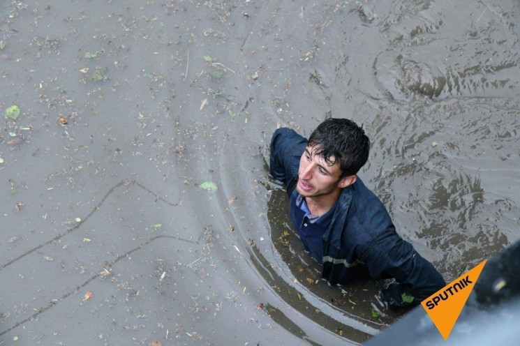 Сильні дощі затопили Душанбе (ФОТО, ВІДЕ…