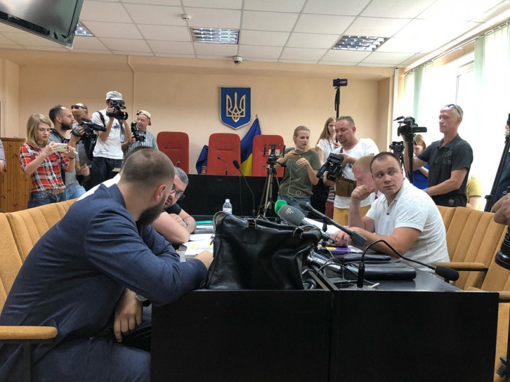 В Харькове суд избирает меру пресечения…