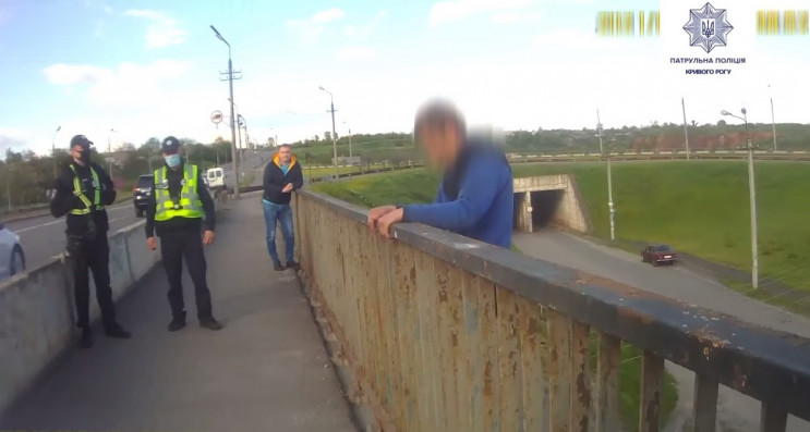 На Днепропетровщине полицейские снимали…