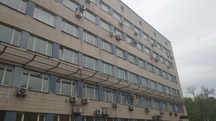 Прокуратура проводит обыски в офисе Киев…