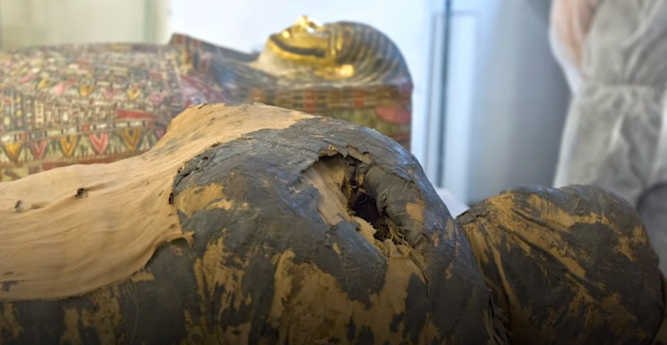 Археологи знайшли першу в світі мумію ва…