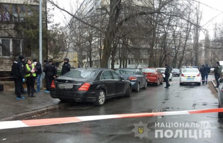 Убитый в Киеве мужчина на "Мерседесе" пр…