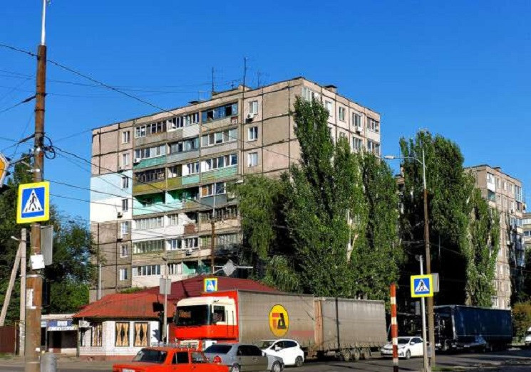 В Днепре пенсионерка выпала с балкона 7…