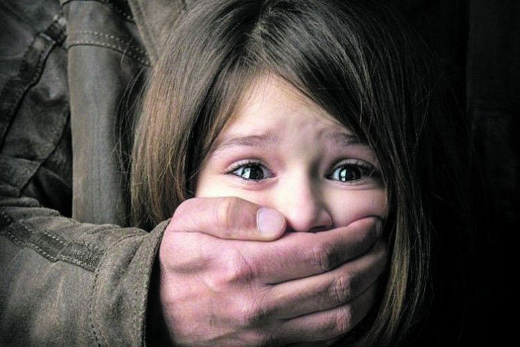 На Миколаївщині згвалтували 12-річну дів…