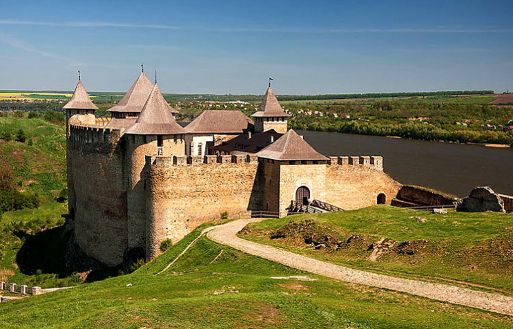 Від замків до руїн: Які українські істор…