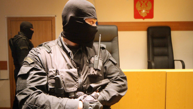 На Росії переносять суди над кримськими…