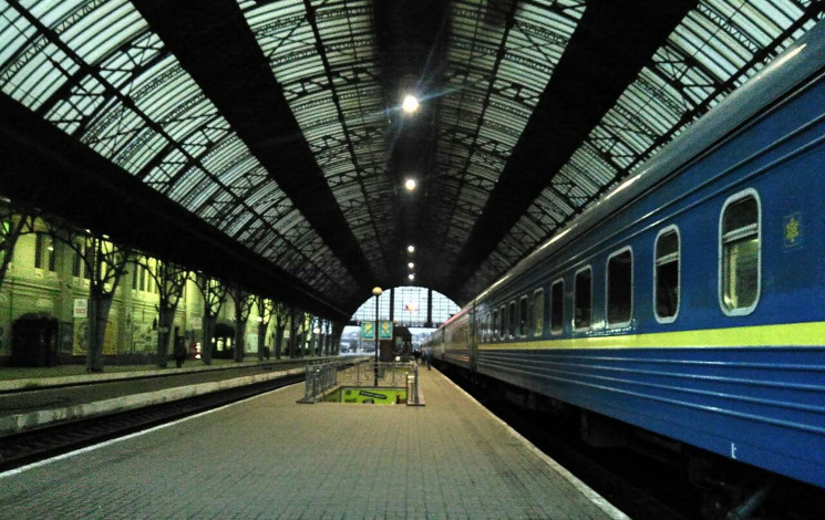 У Львові на залізничному вокзалі зібрали…