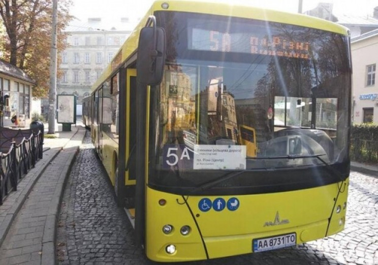 На львівські вулиці виїхав давно забутий автобус – новини Львова