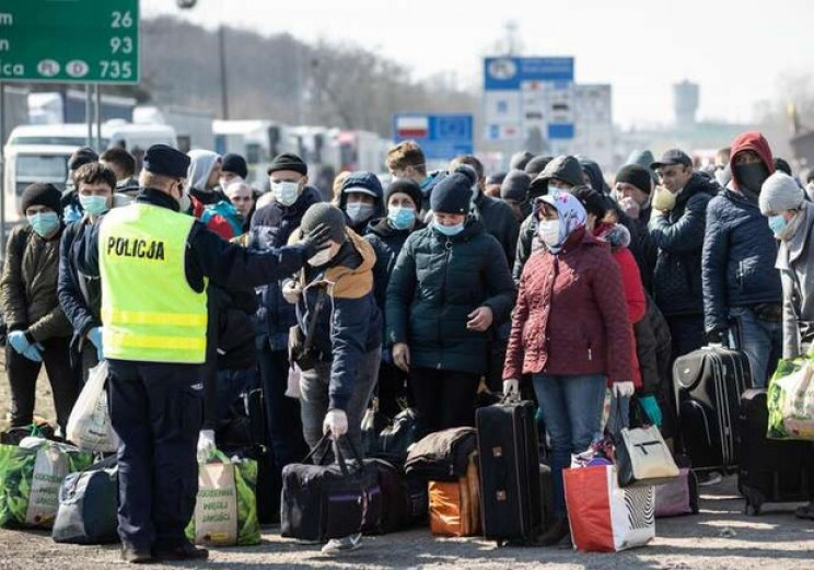 Коли Польща розпочне вакцинувати українс…