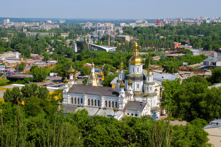 У Харкові через хресну ходу Московського…