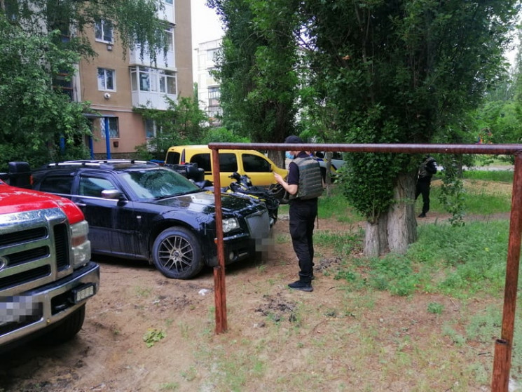 На Луганщині невідомий облив ядучою речо…