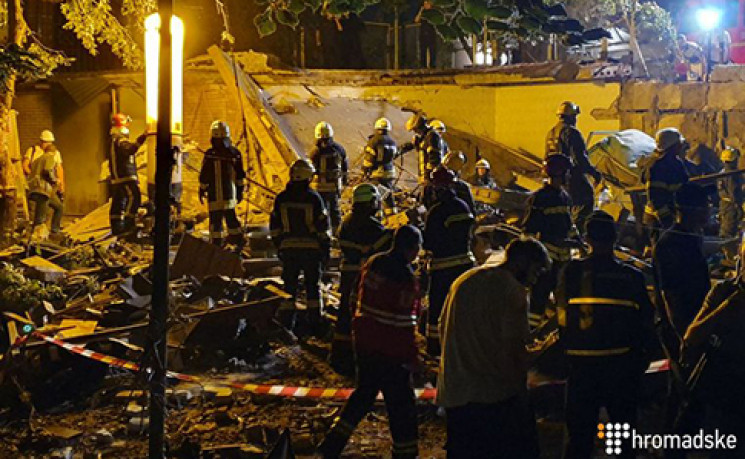 У Києві стався потужний вибух, рятувальн…