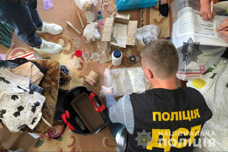 Групу амфітамінників піймали на Хмельнич…