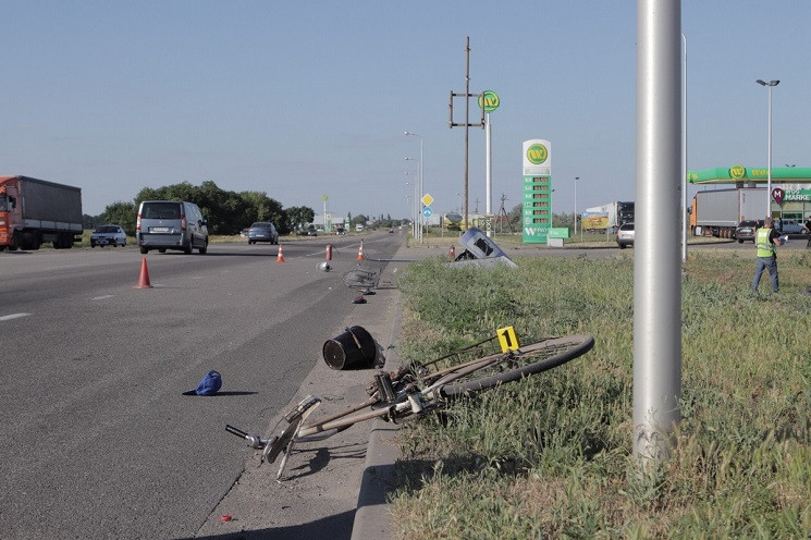 Смертельна ДТП у Дніпрі: автівка збила м…