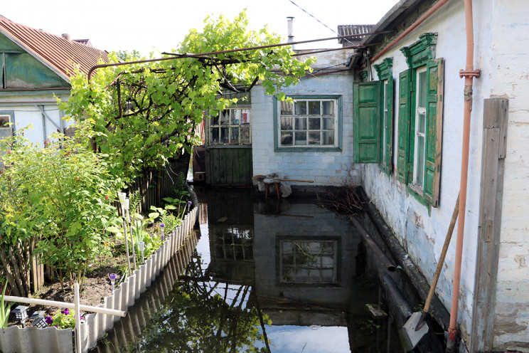 У Дніпрі триває відкачка води з затоплен…