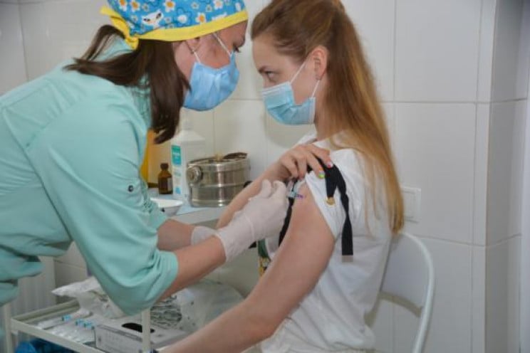 Вакцинация в Харькове: Сборная Украины п…