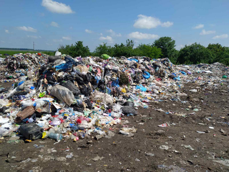 На Летичівщині виявили львівське сміття…