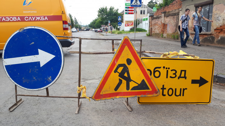 В Ужгороде ограничено движение Капушансь…