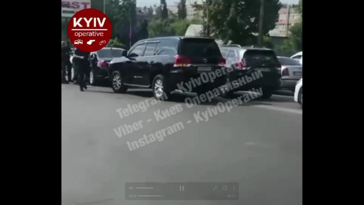 У Києві патрульні зупинили кортеж Суркіс…