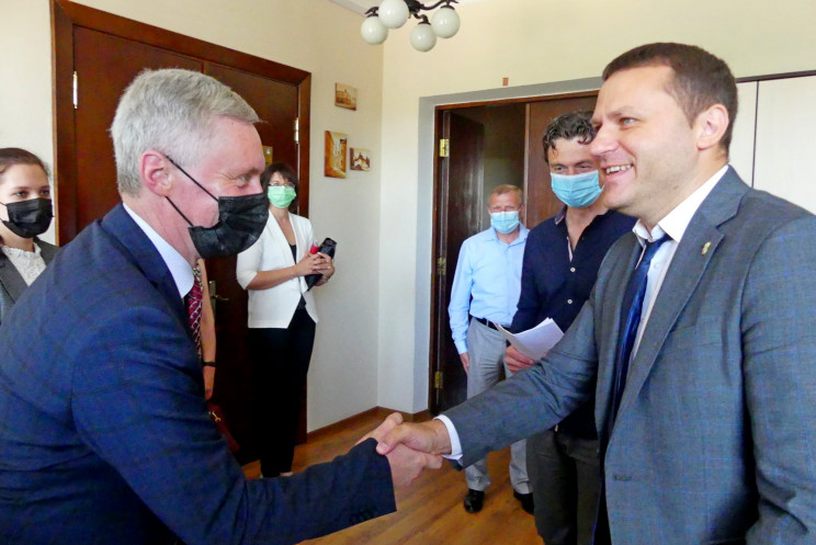 Посол Литви в Україні у Кам’янці підписа…