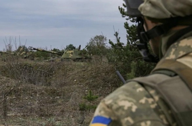 Разведка рассказала, сколько военных и т…