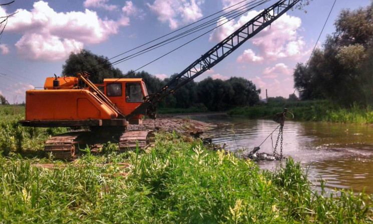 У Хмельницькому продовжують чистити Півд…