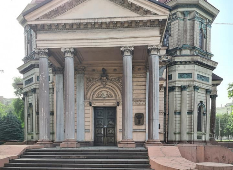 Московська церква захопила органну залу…