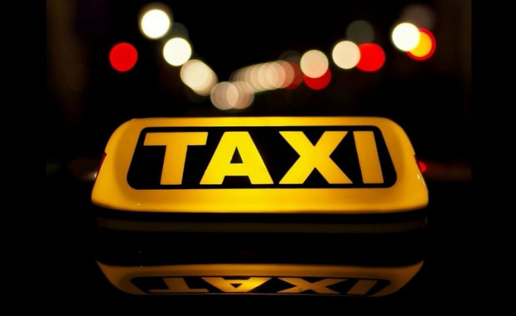 В Харькове суд оштрафовал таксиста, кото…