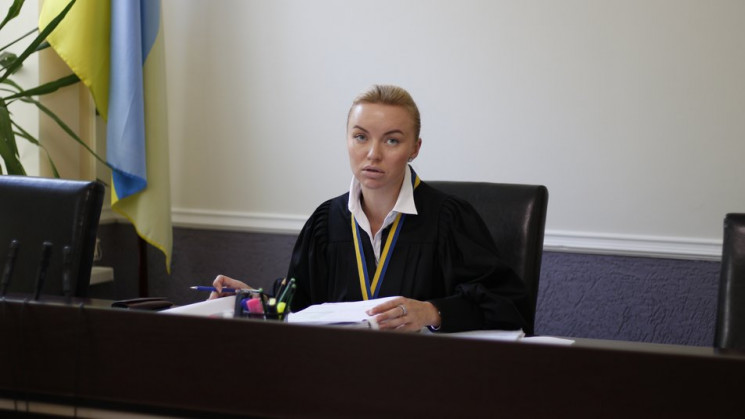 Дело типографии Фесенко: Судья не позвол…