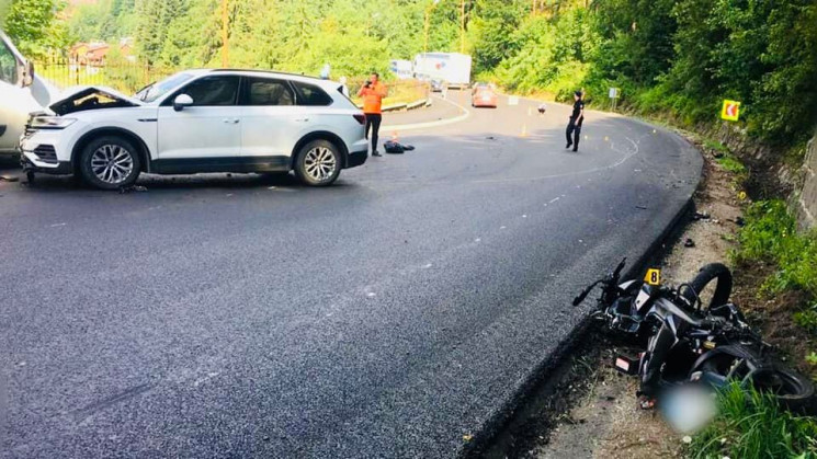 В Яремче п’яний водій влетів у мотоцикл:…